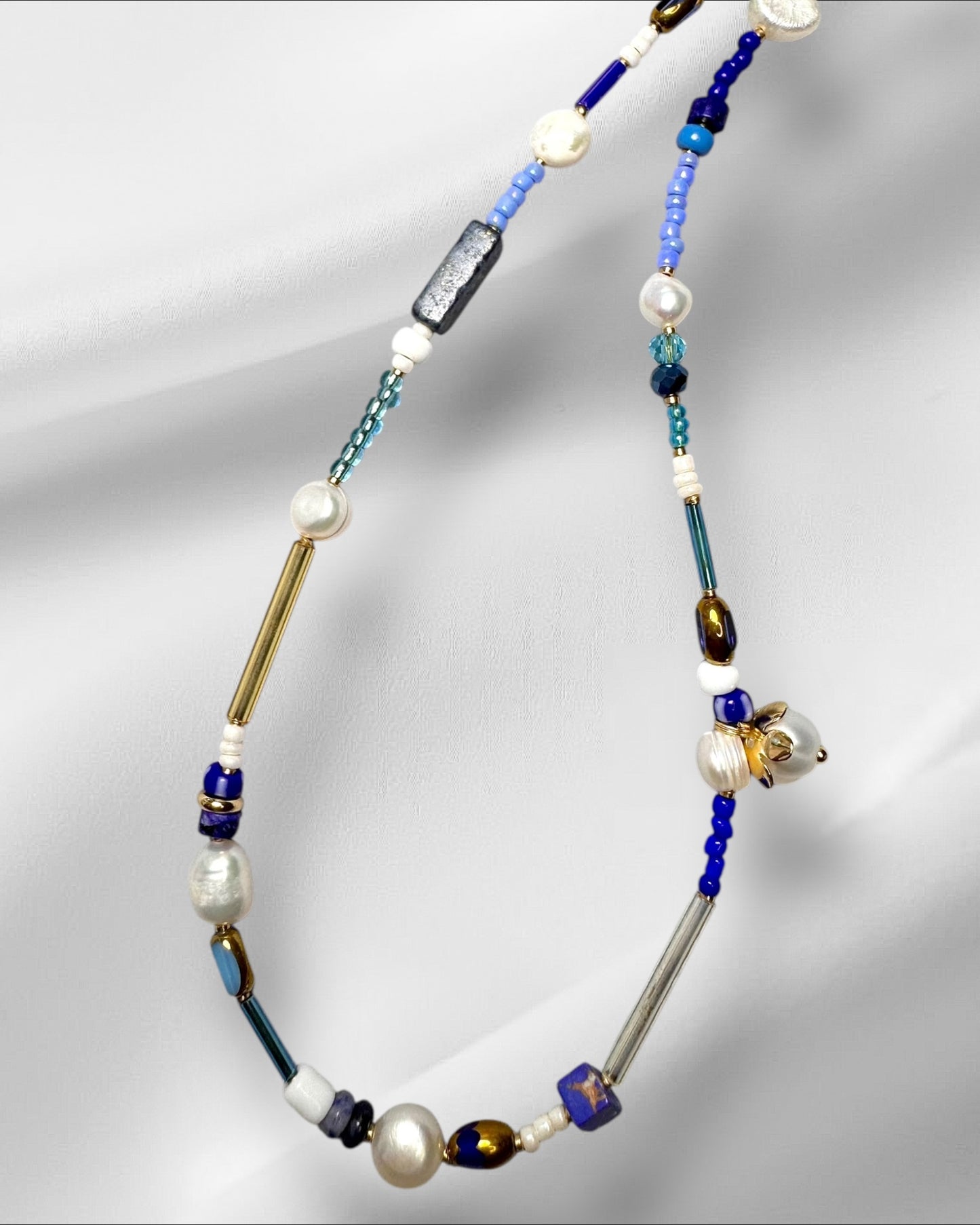 Pearl azure Choker