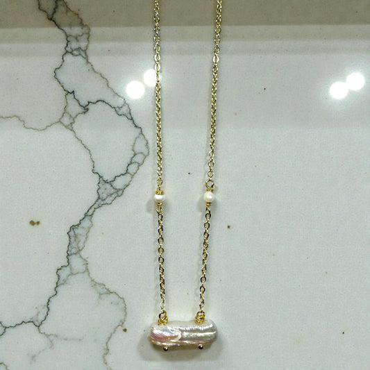 Monolith Pearl Choker