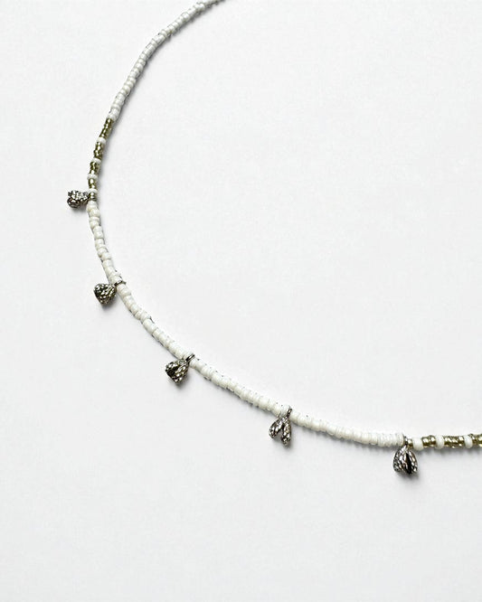 Shiny White Rocailles Glass Beads Necklace With Dangles