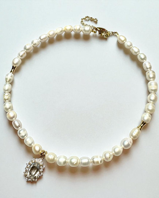 Long Vintage Style Pearl Necklace